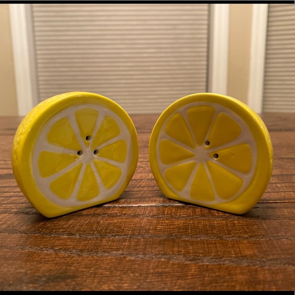 Lemon Slices Salt & Pepper Shaker Set, Lemon Salt & Pepper Shakers, Ceramic - Picture 3 of 14